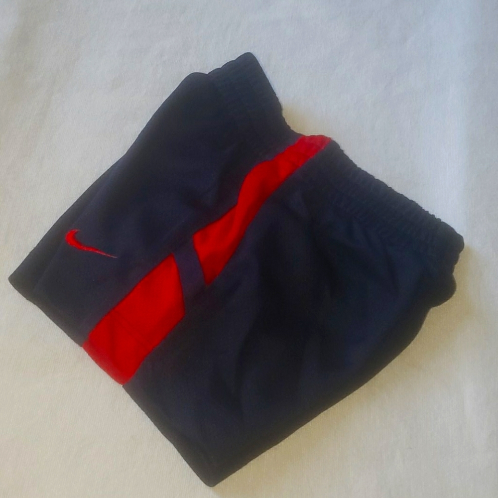 Shorts - Picture 4 of 4